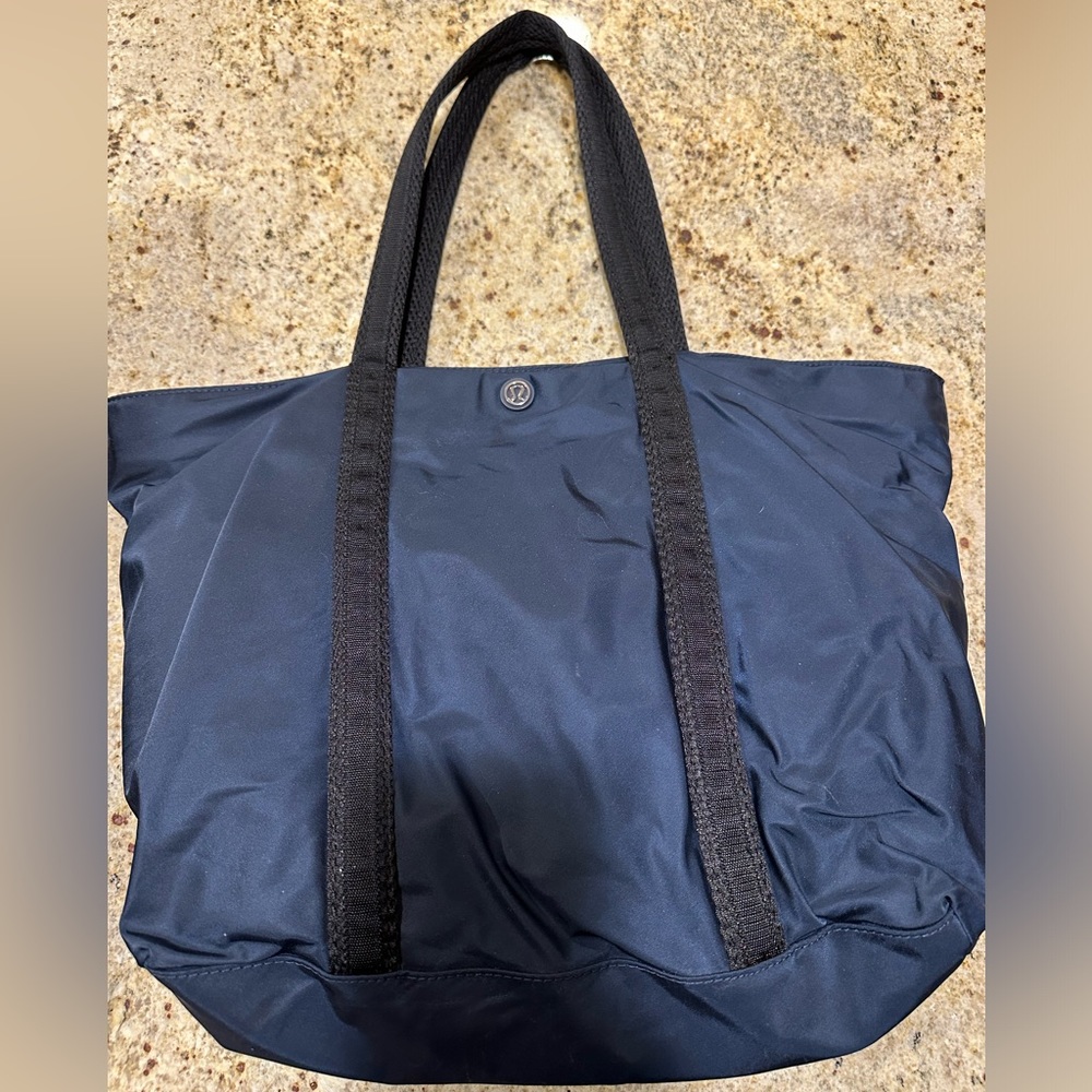 Lululemon everywhere open tote 20L